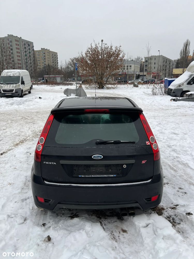Ford Fiesta - 3