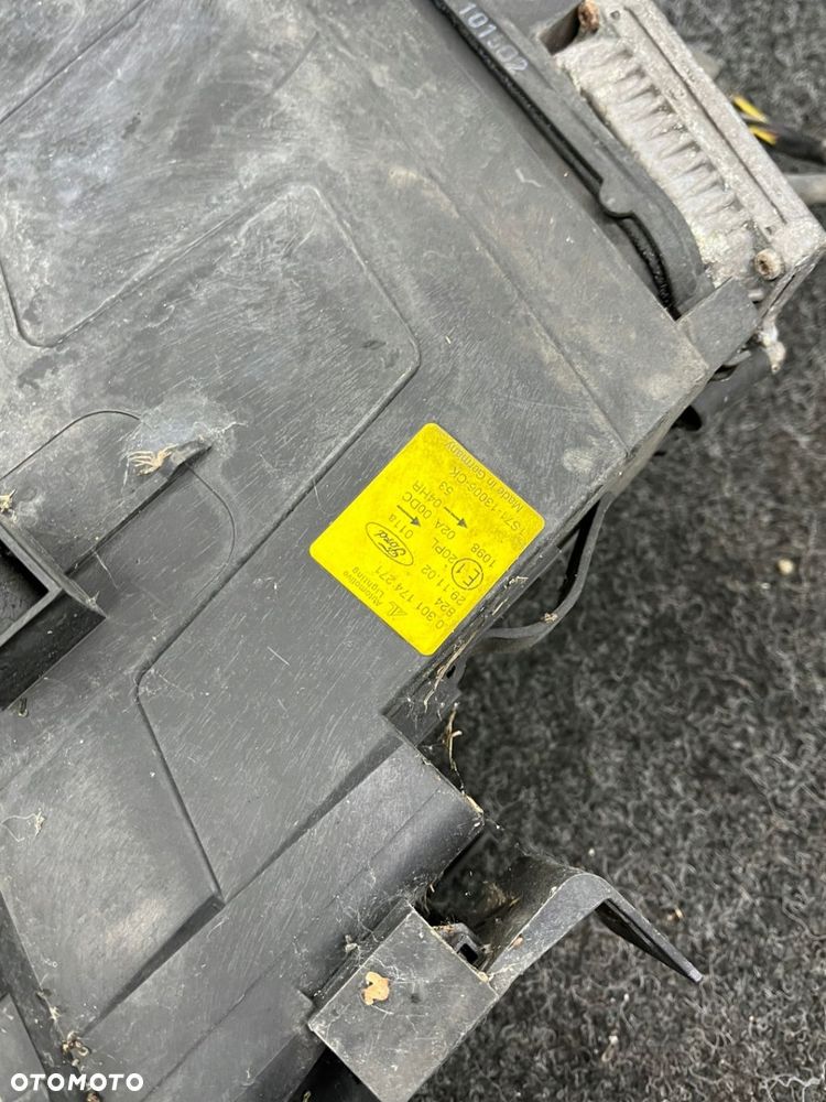 ford mondeo mk III lampa prawa  lewa przód przednia xenon europa - 11