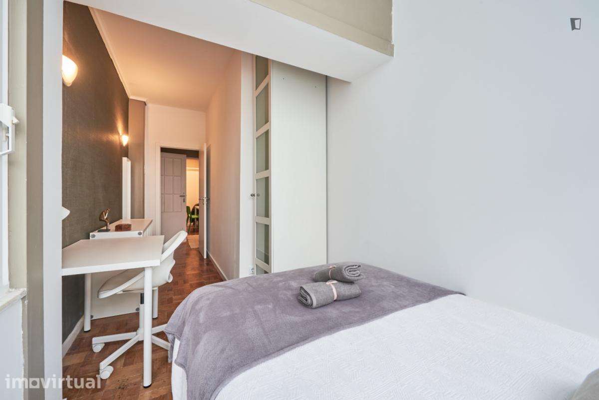 Quarto - localizado em Saldanha Lisbon - Grande imagem: 4/55