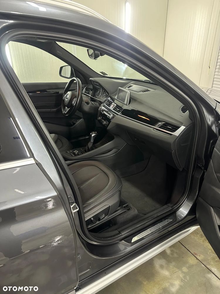 BMW X1 xDrive28i xLine - 7