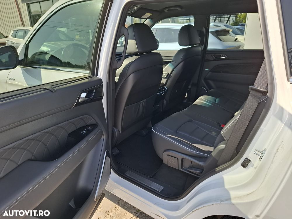 KGM Rexton - 19