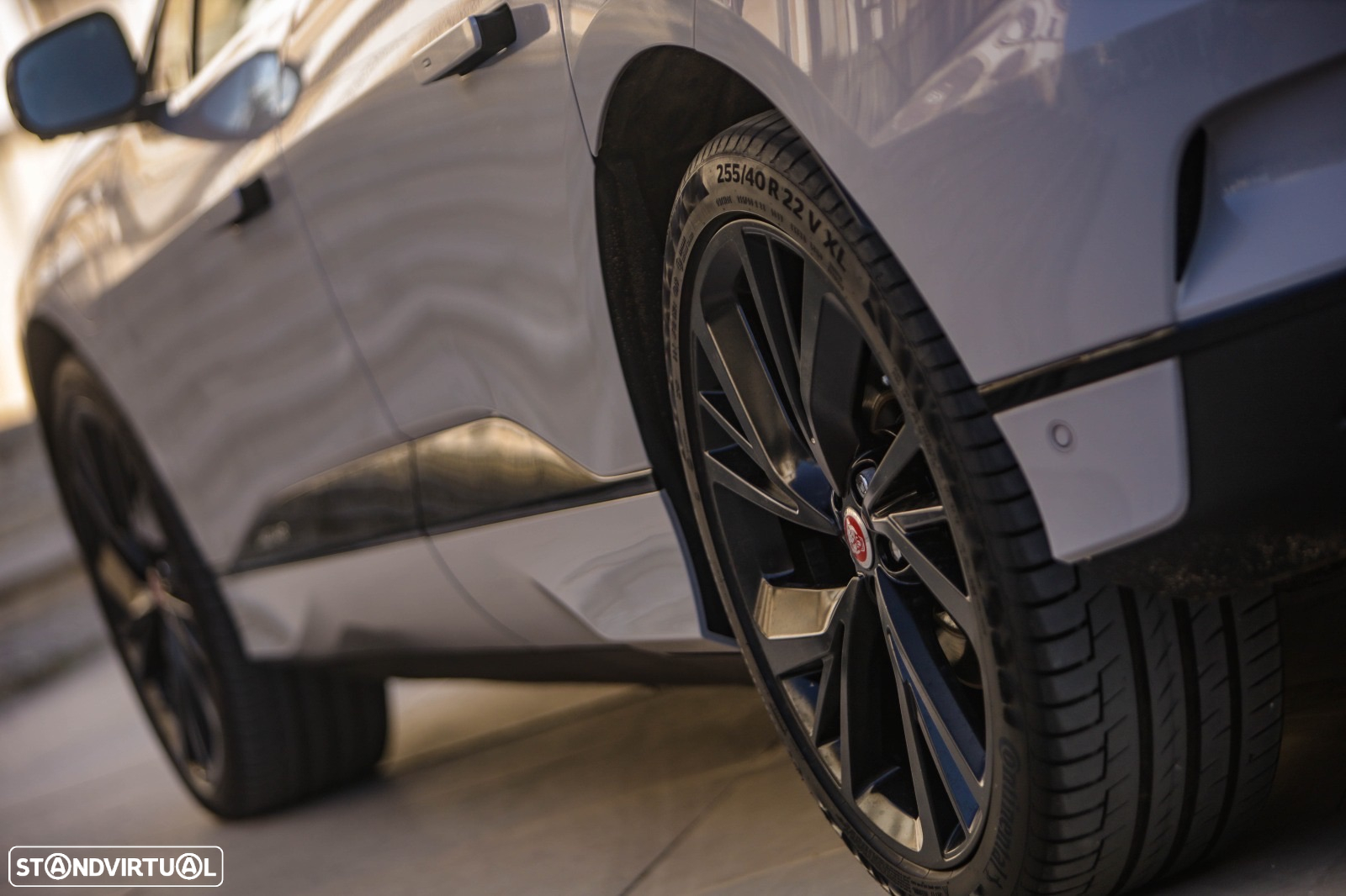 Jaguar I-Pace EV400 AWD R-DYNAMIC HSE - 35