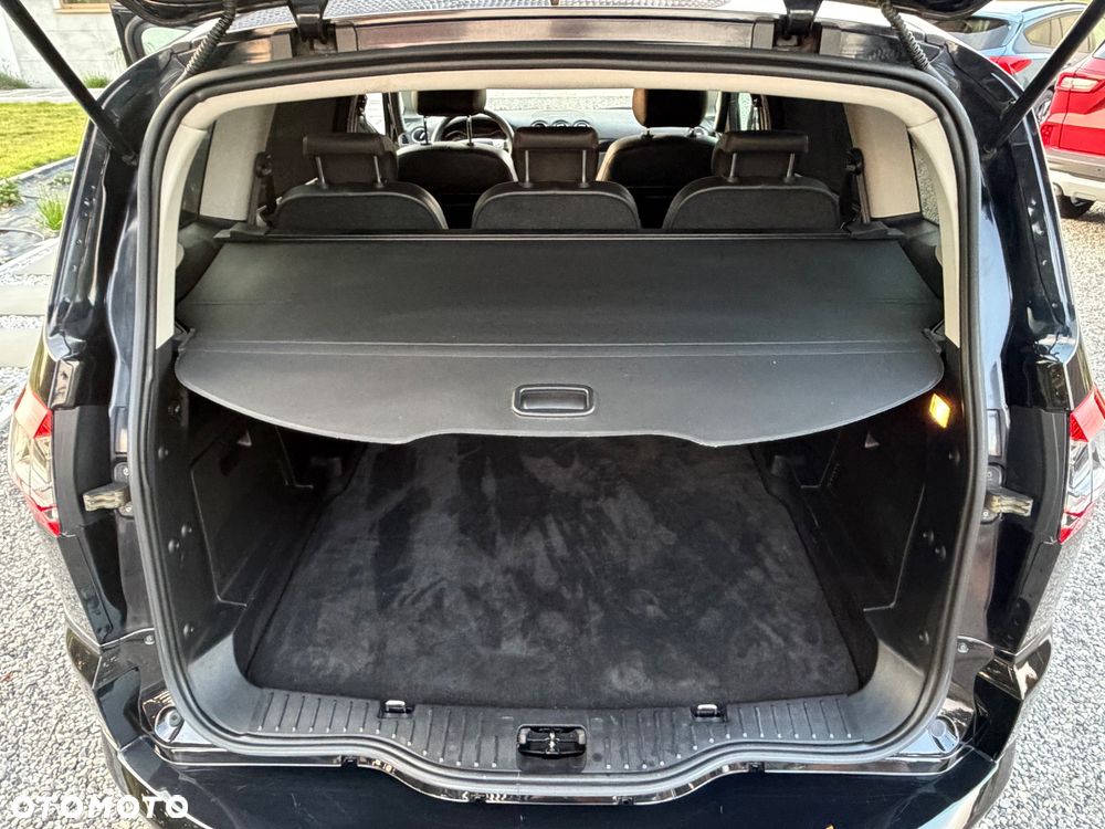 Ford S-Max 2.0 TDCi DPF Titanium - 15
