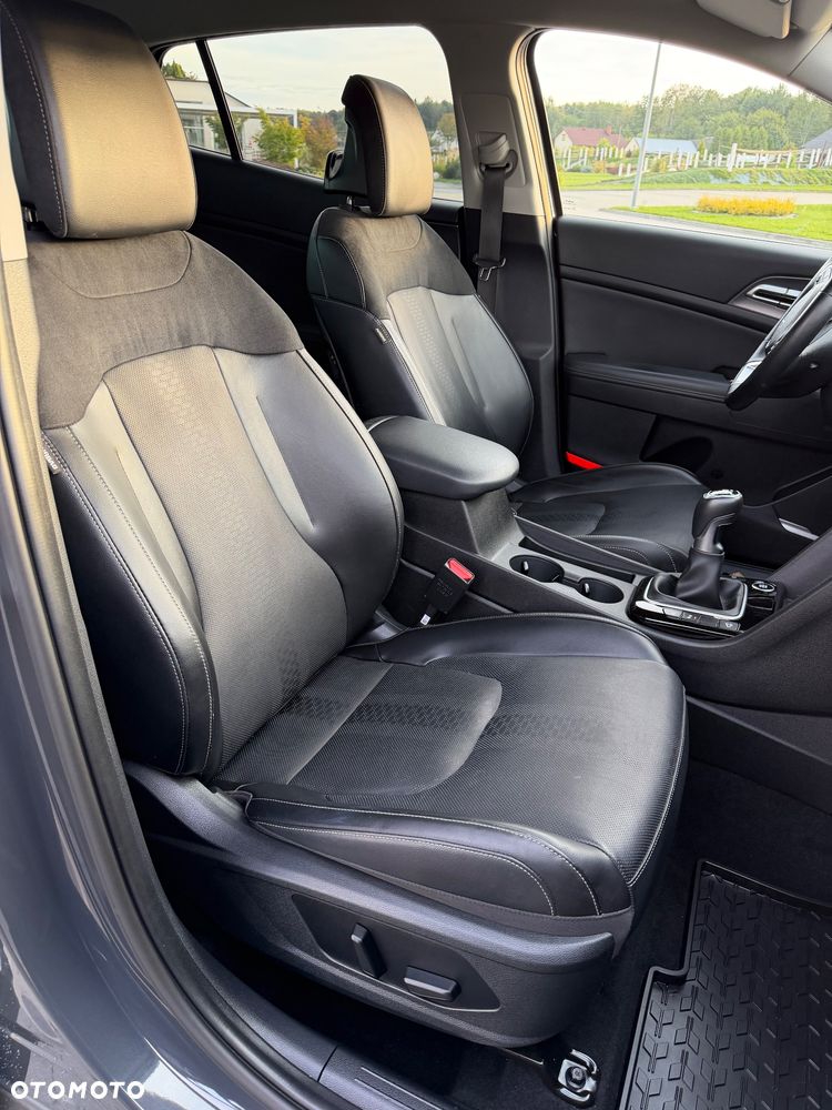 Kia Sportage 1.6 T-GDI 2WD Eco-Dynamics+ (48V M-H) Vision - 32