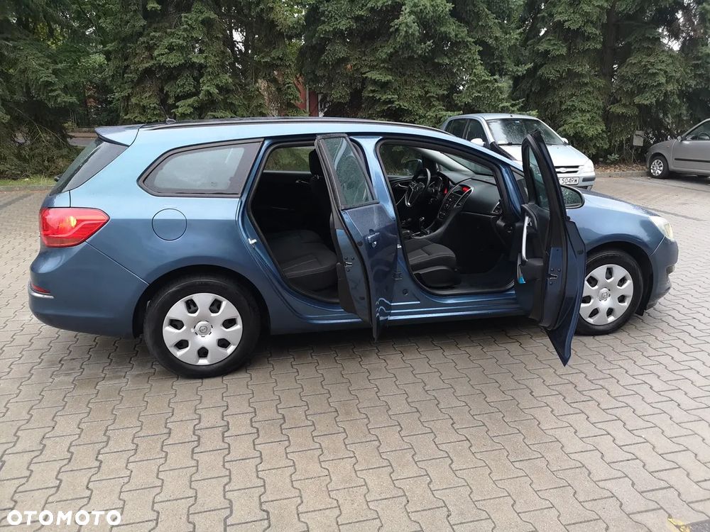 Opel Astra 1.7 CDTI DPF ecoFLEX TourerStart/Stop 105g Sport - 12
