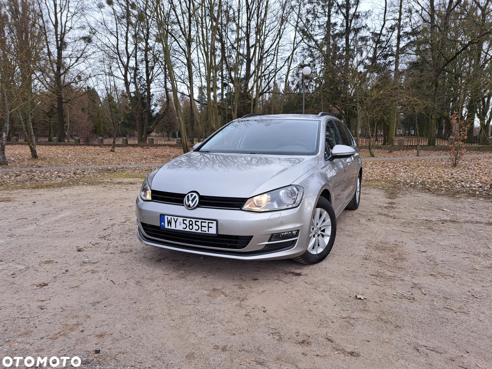 Volkswagen Golf 1.4 TSI BlueMotion Technology Comfortline - 2