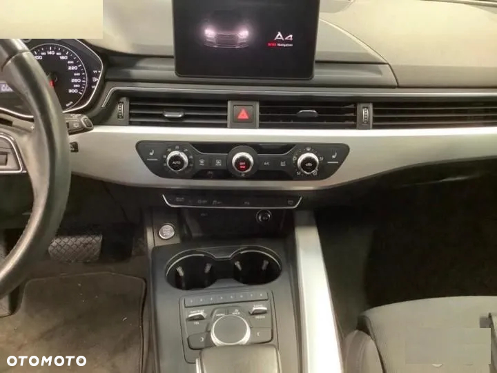 Audi A4 Avant 2.0 TFSI ultra S tronic - 5