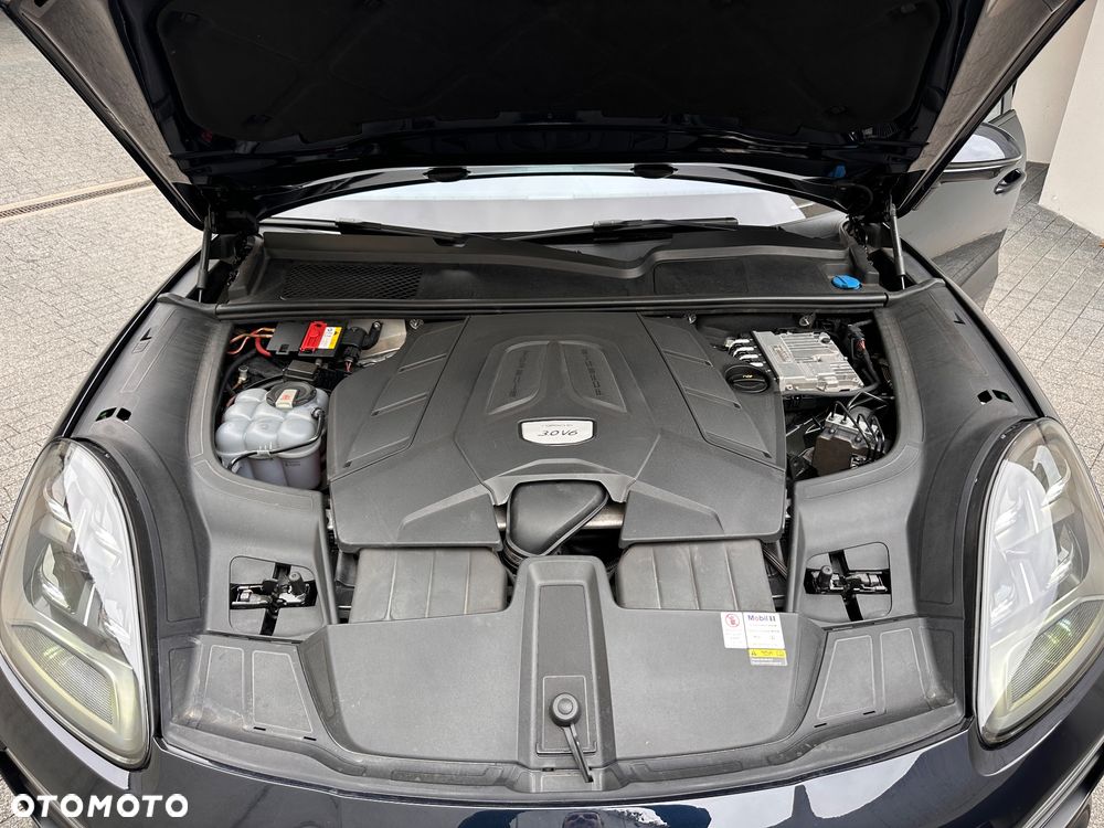 Porsche Cayenne Standard - 23