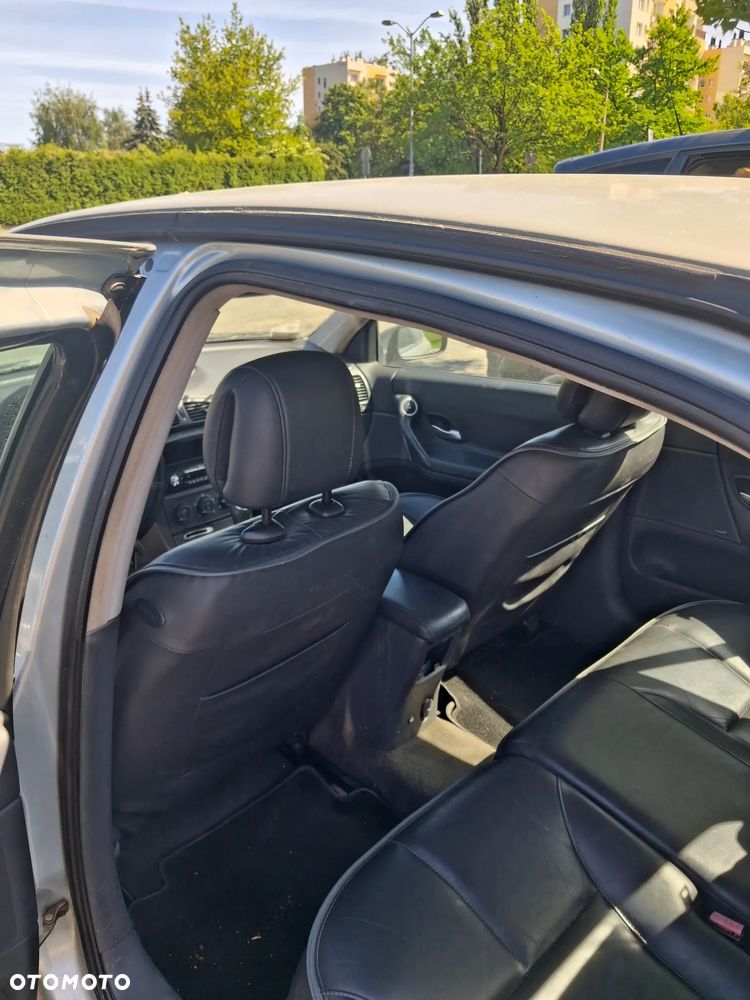 Renault Laguna 1.9 dCi Expression - 6