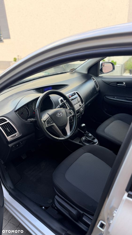 Hyundai i20 1.25 Wersja Jubileuszowa - 13