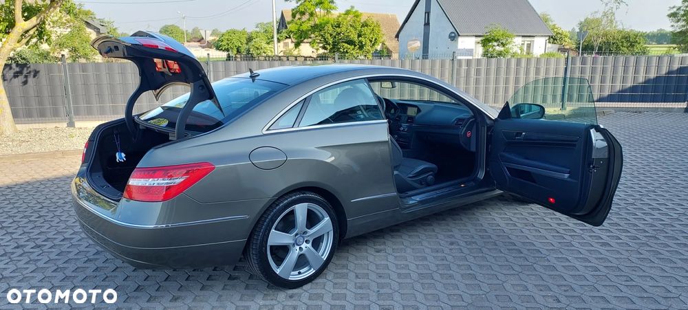 Mercedes-Benz Klasa E - 28