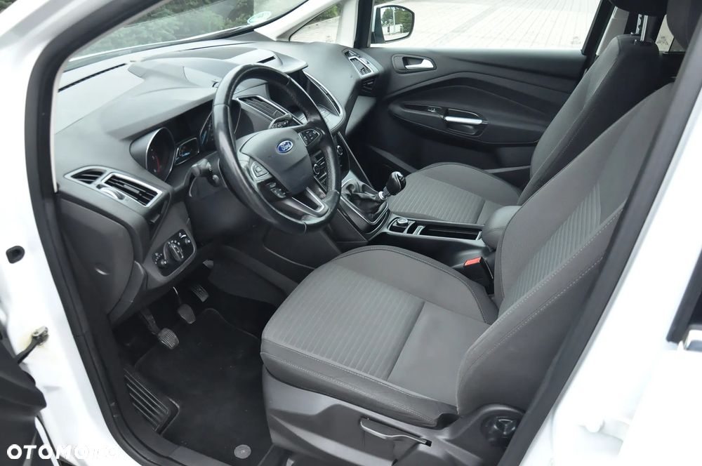 Ford C-MAX 2.0 TDCi Start-Stop-System Titanium - 25