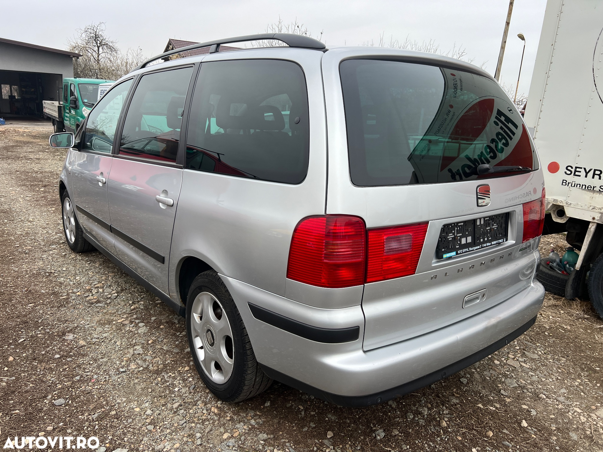 Volkswagen Sharan 2.0 TDI Comfortline - 4