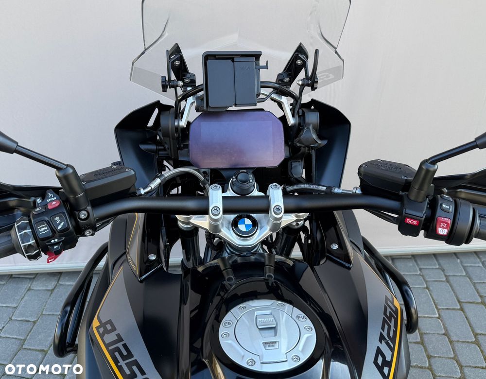 BMW R - 12