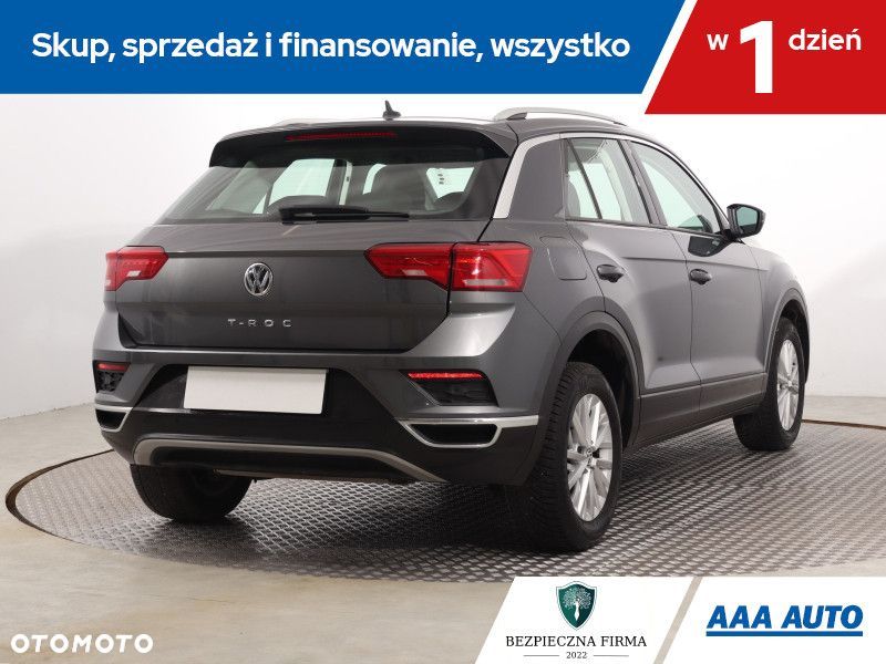 Volkswagen T-Roc - 7