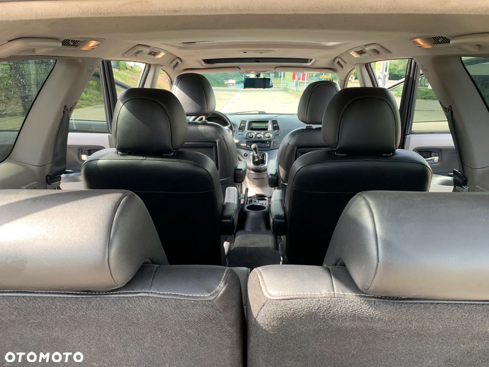 Mitsubishi Grandis 2.0 DID Intense - 7