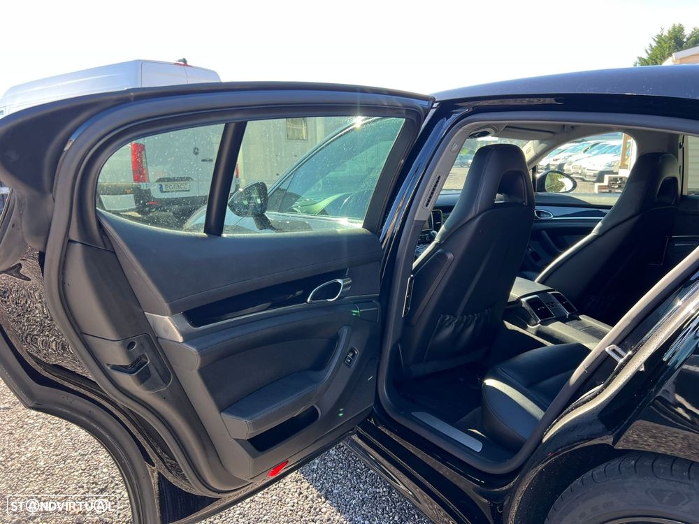 Porsche Panamera - 15