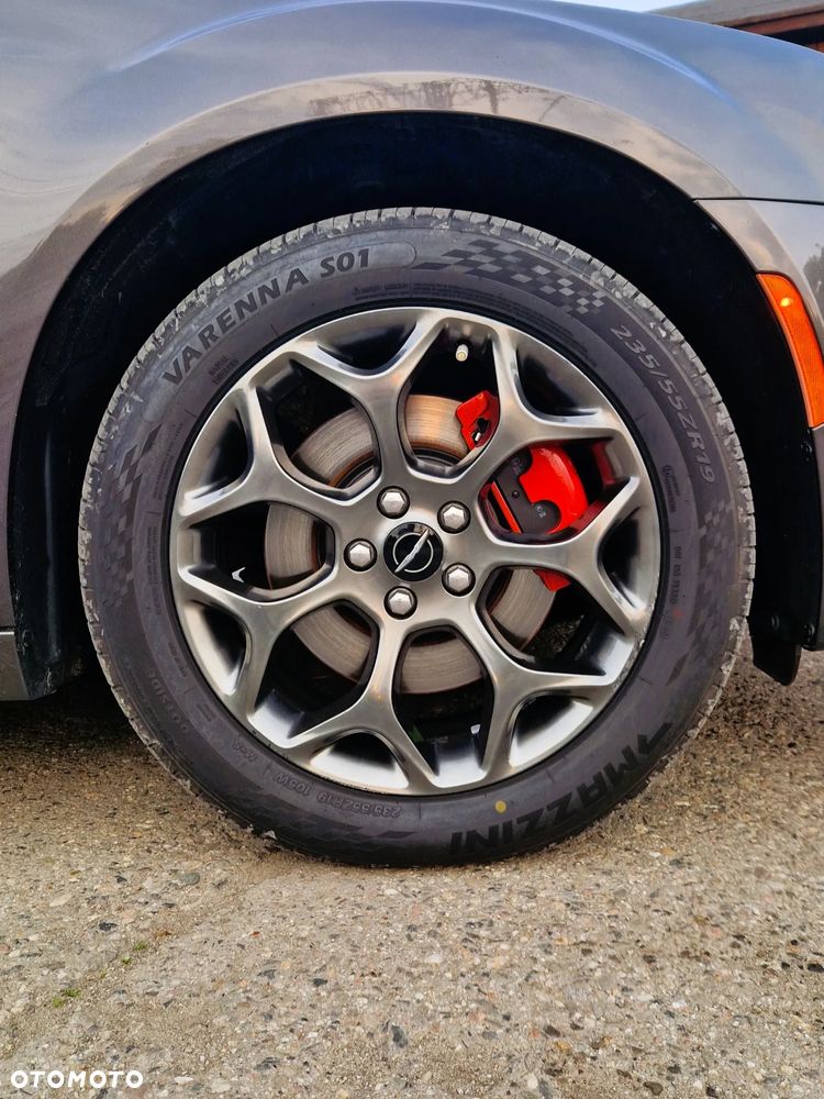 Chrysler 300s - 19