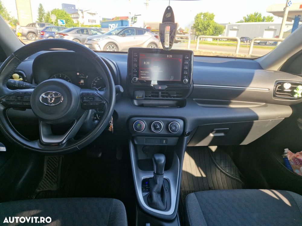 Toyota Yaris 1.5 L CVT Active - 11
