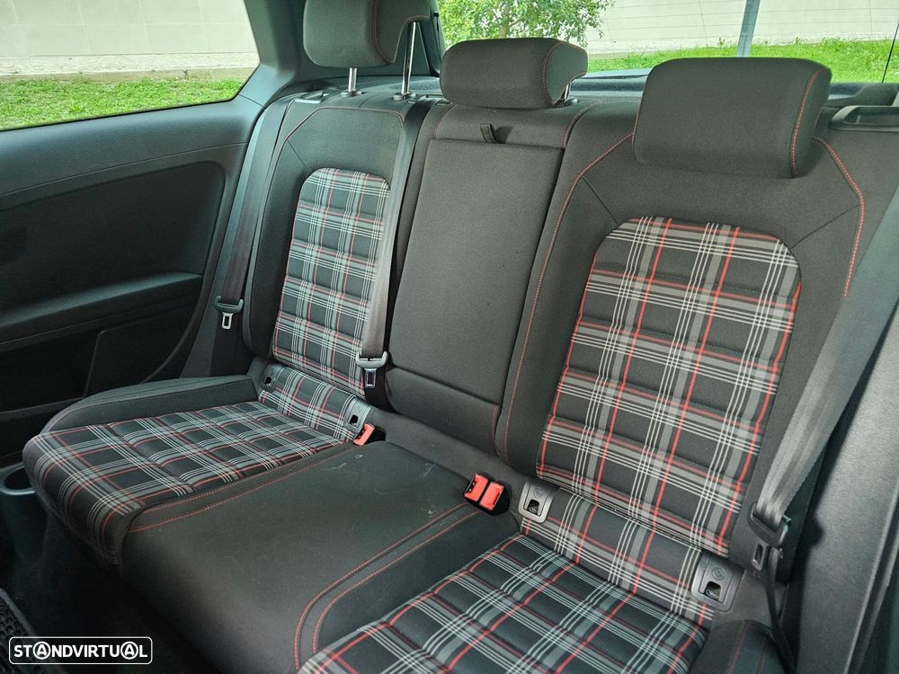 VW Golf 2.0 TSi GTi - 15