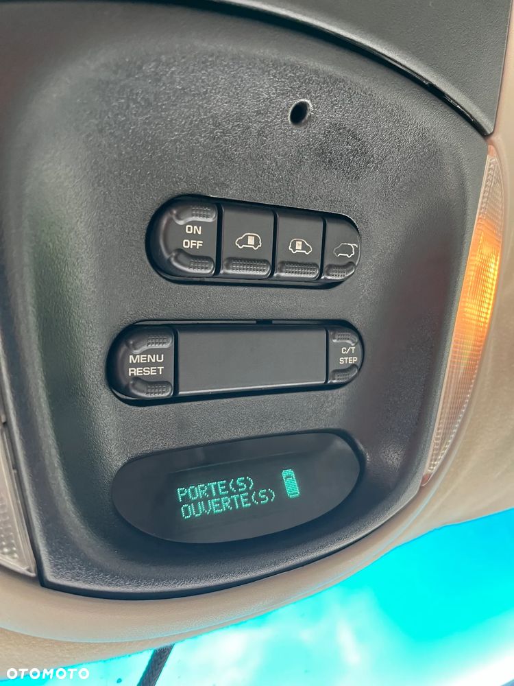 Chrysler Grand Voyager - 9