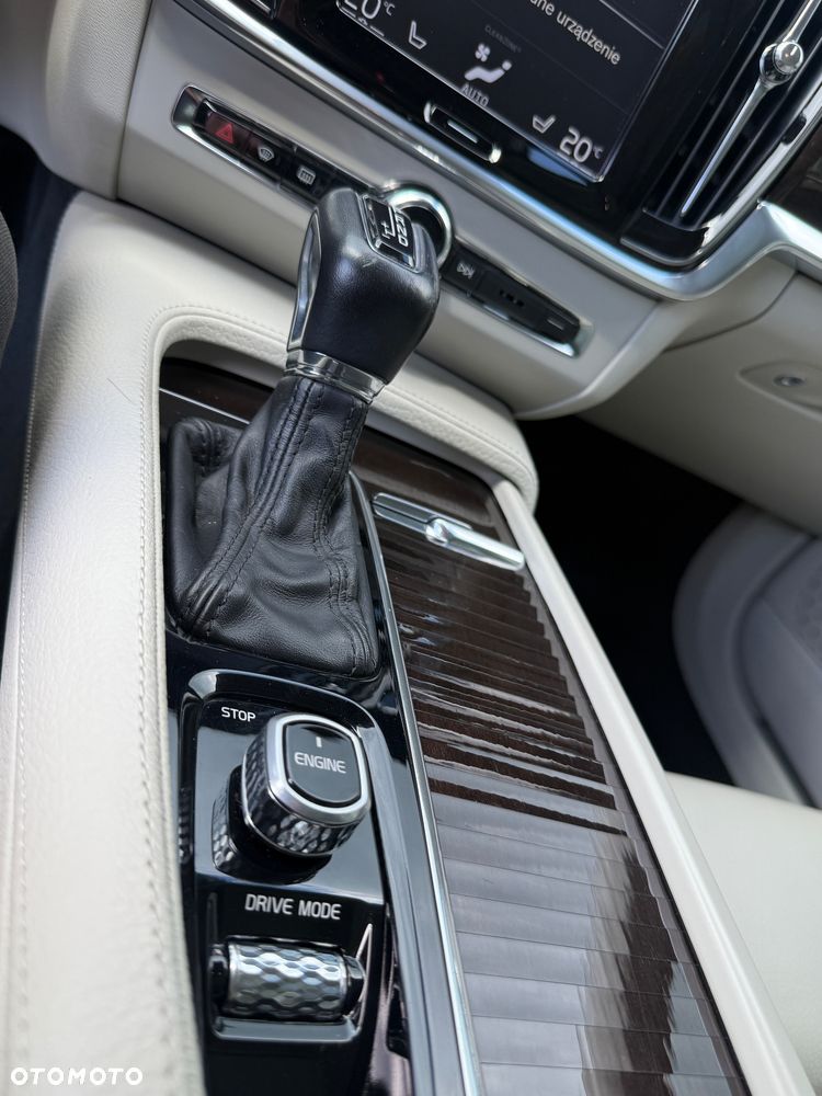 Volvo S90 T6 AWD Momentum - 17