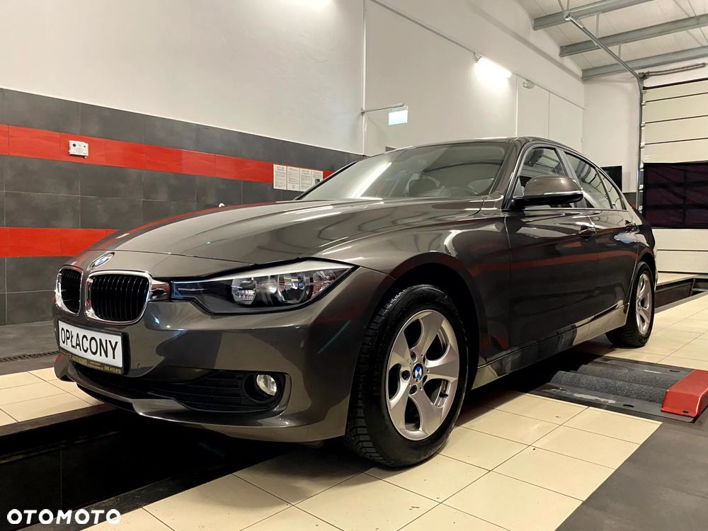 BMW Seria 3 316d Sport Line - 3