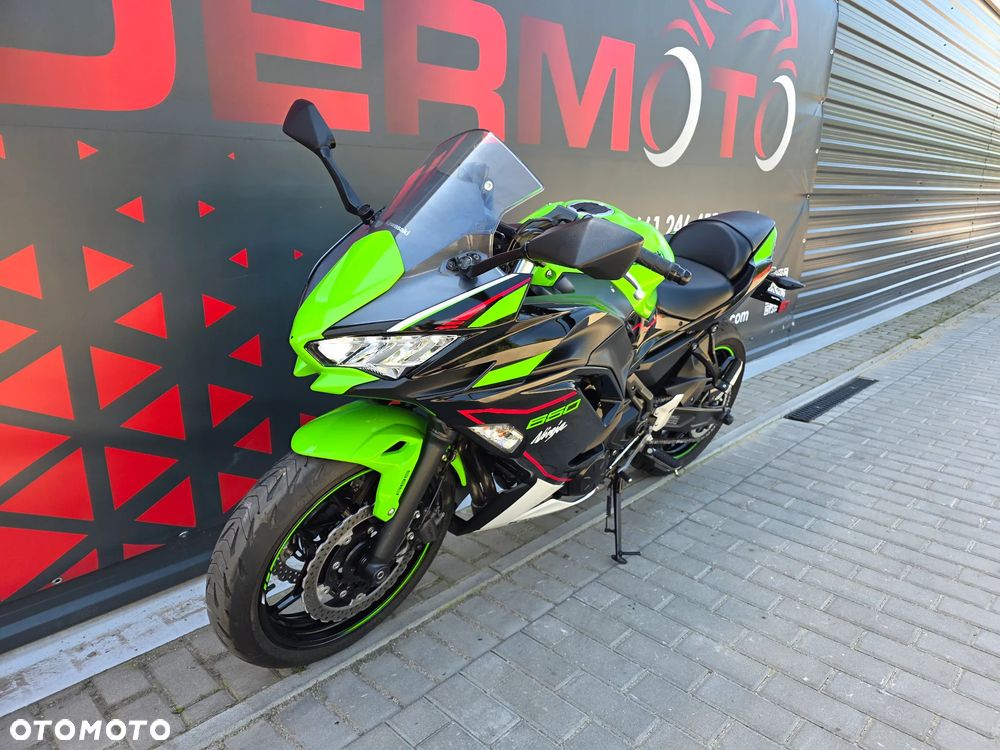 Kawasaki Ninja - 32