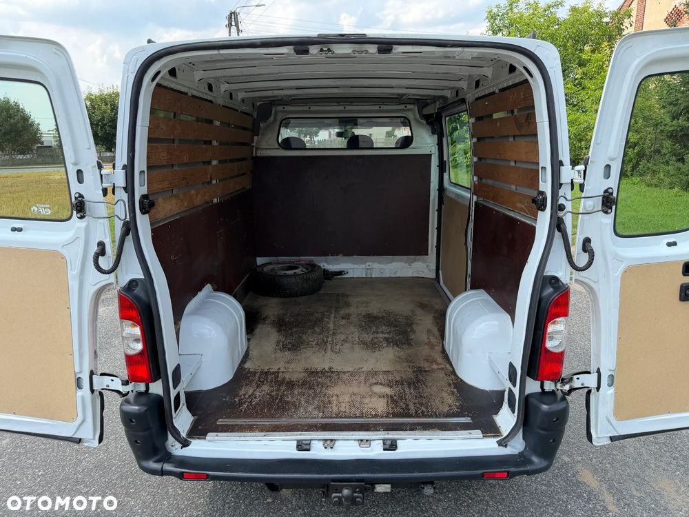 Renault Master * 2.5 / 120KM * L1H1 * Furgon / Blaszak * - 23