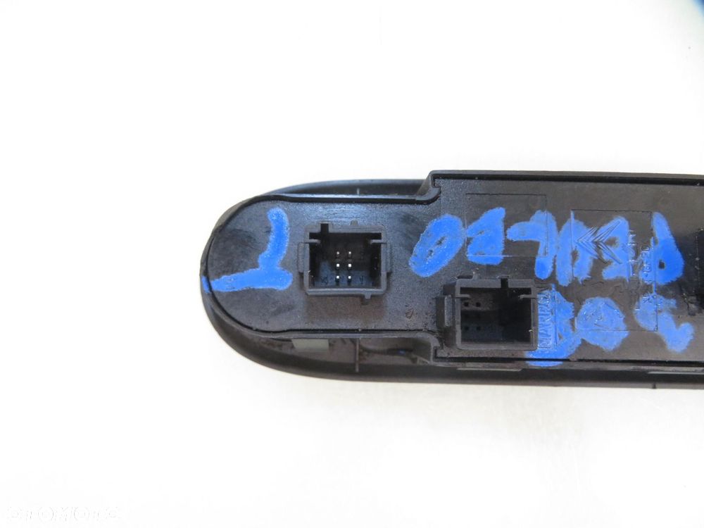PANEL SZYB PEUGEOT 308 96644915XT - 2