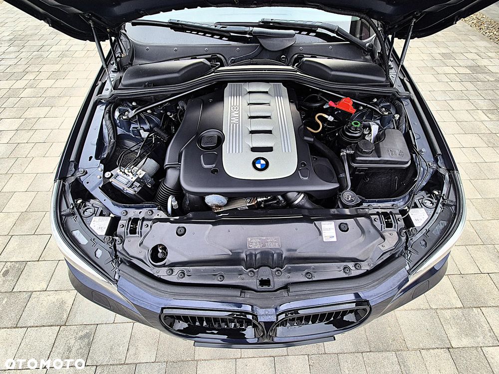 BMW Seria 5 525d Edition Exclusive - 31