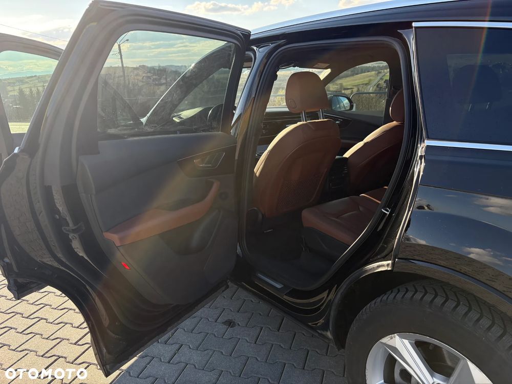 Audi Q7 - 12