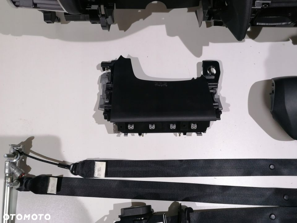 MITSUBISHI ECLIPSE CROSS DESKA KONSOLA AIRBAG PASY - 6