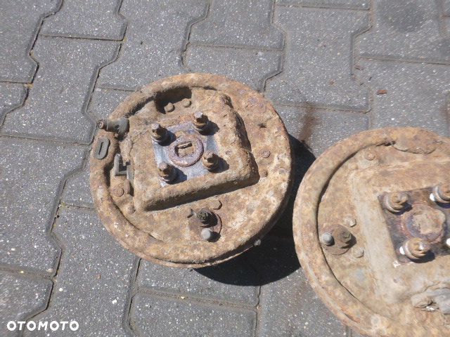 PIASTA PIASTY TYŁ NA PRZYCZEPKĘ KOMPLET RENAULT 4X100 - 8