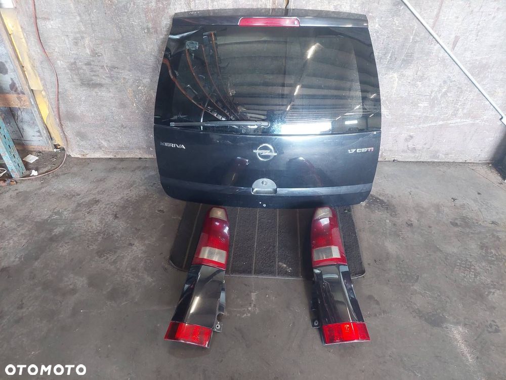 KLAPA BAGAŻNIKA + LAMPY OPEL MERIVA A Z20R ID: 238283 - 1