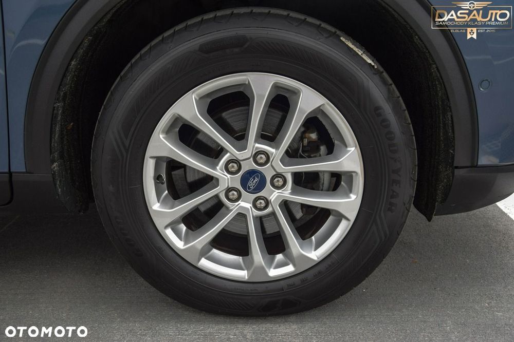 Ford Kuga - 36