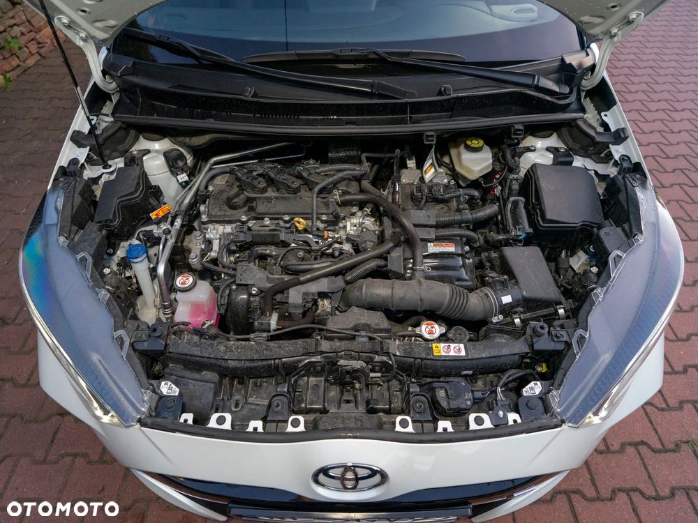 Toyota Yaris Hybrid 1.5 GR Sport - 29