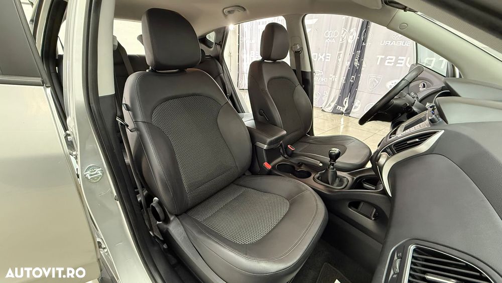 Hyundai ix35 1.6 GDi 2WD Comfort - 19