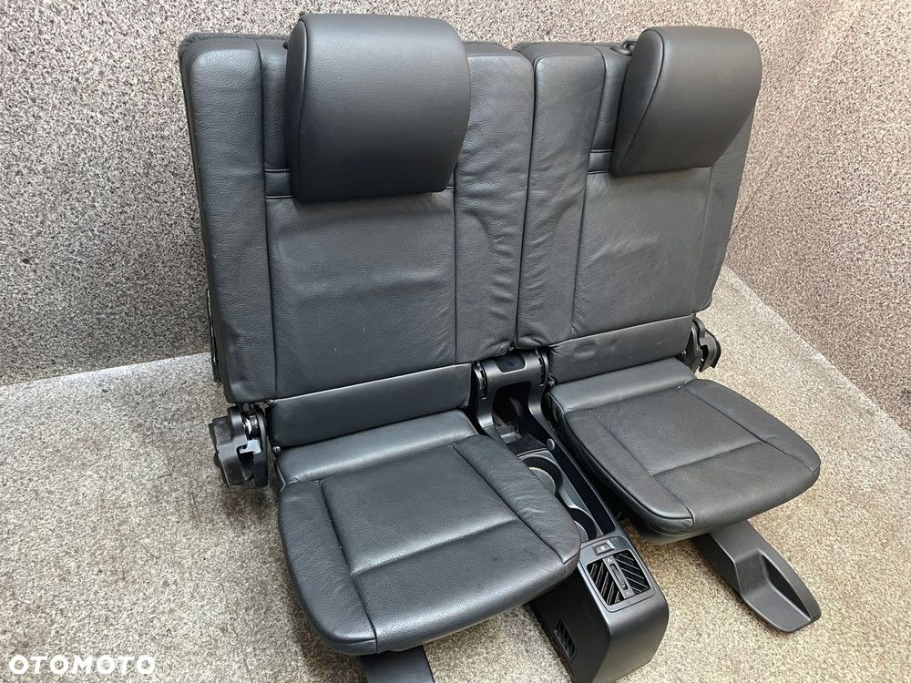 Kanapa trzeci 3 III rzad foteli pasy dywan skora czarna BMW X5 E70 7 osob - 6