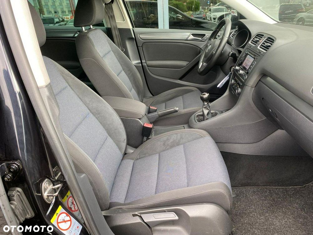 Volkswagen Golf 1.6 TDI DPF BlueMotion Technology Comfortline - 16