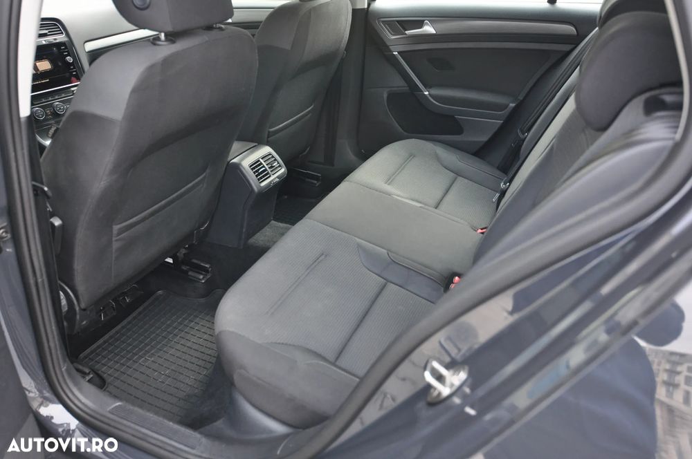 Volkswagen Golf 1.6 TDI (BlueMotion Technology) Comfortline - 16