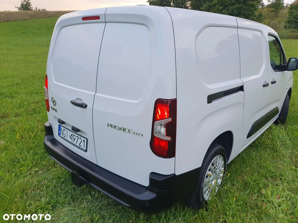 Toyota Proace City - 8