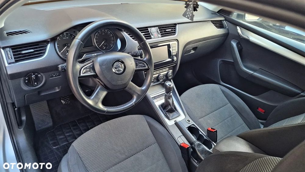 Skoda Octavia 2.0 TDI Ambition - 8