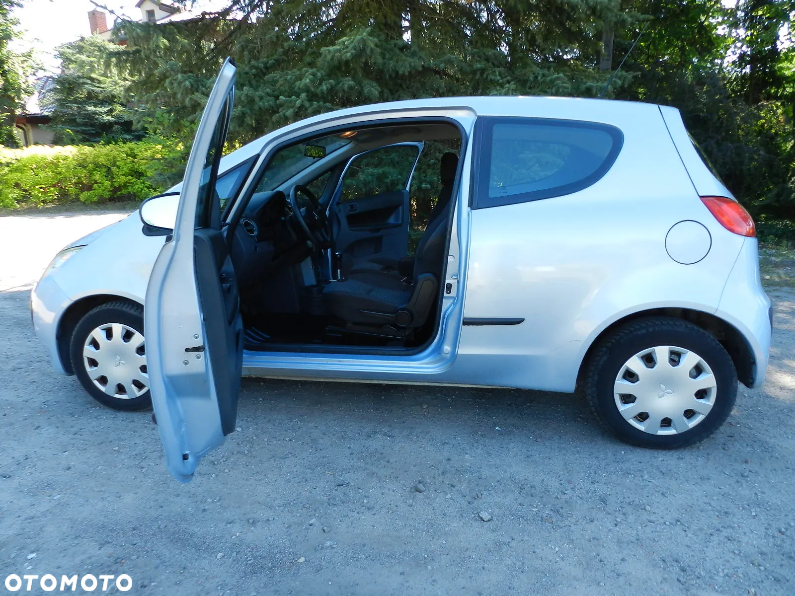 Mitsubishi Colt - 9