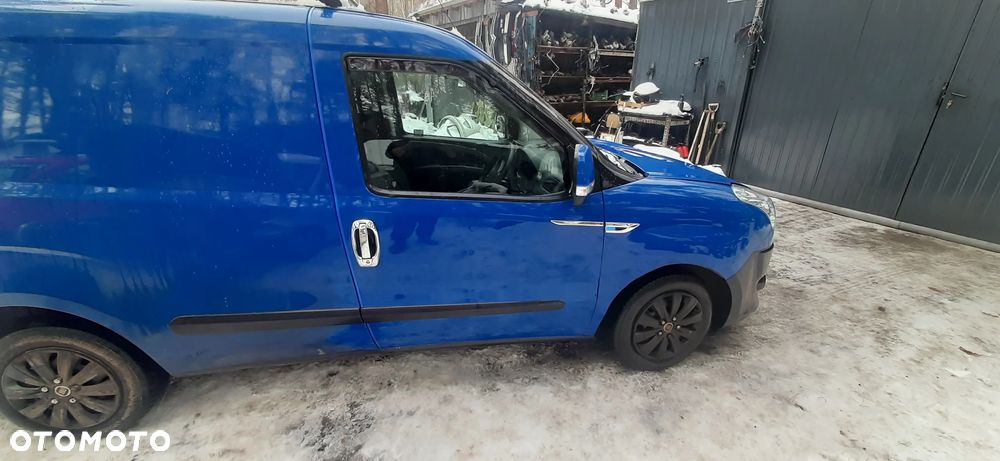 Fiat Doblo II Opel Combo D 2014 r  LAKIER 479/A Szyba przód   Zderzak Tył czujniki parkowania Maska Drzwi Błotnik Tylne drzwi  skrzydła Zbiorniczek spryskiwaczy - 9