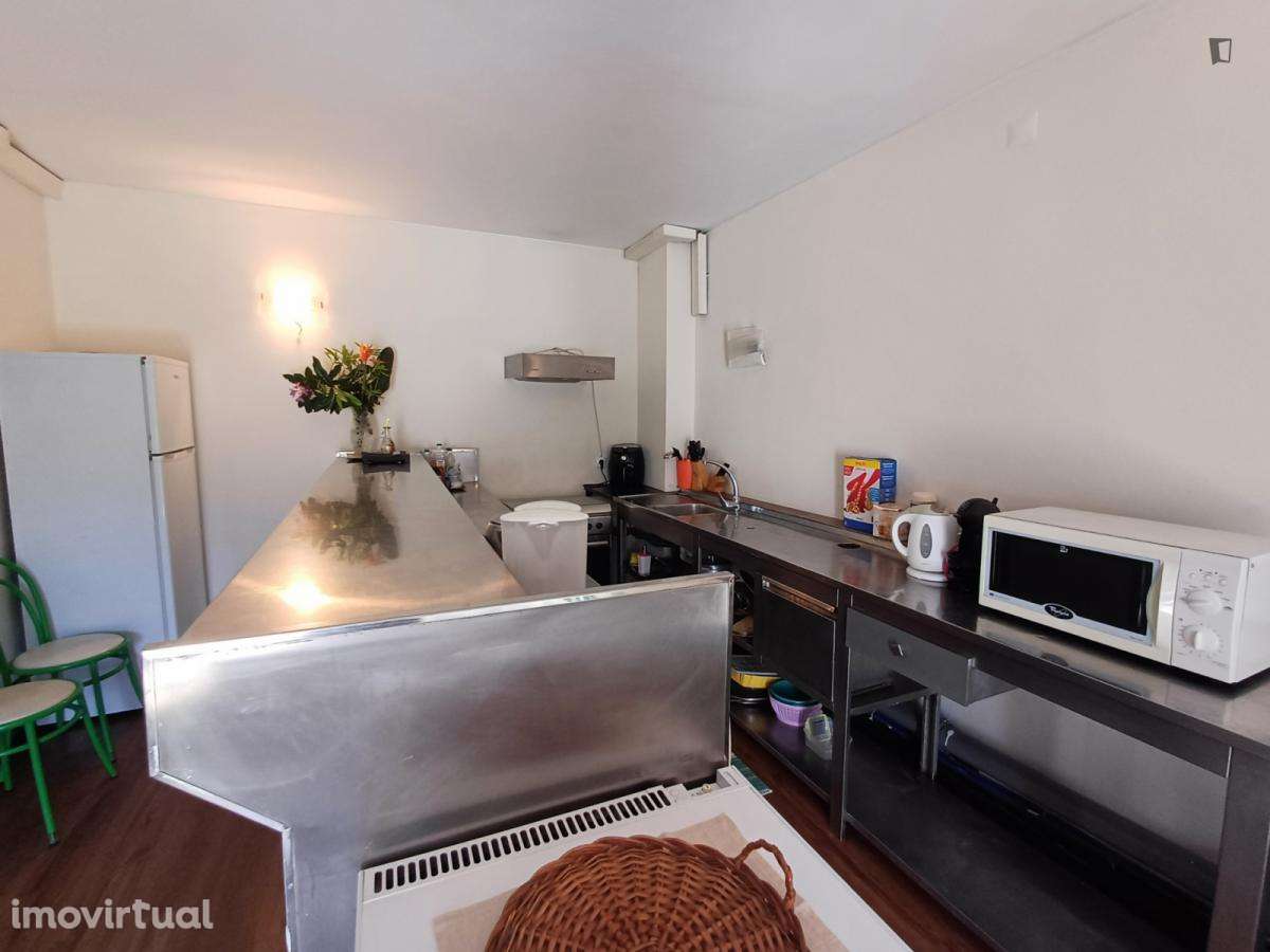 Quarto - localizado em Paranhos Porto - Grande imagem: 3/9