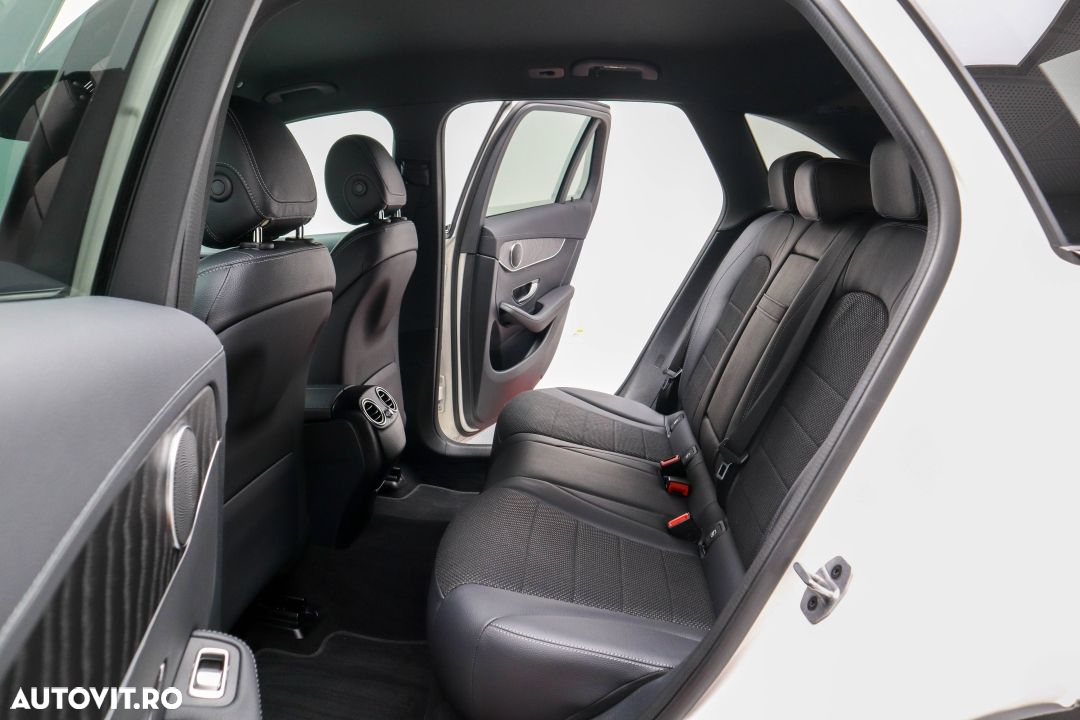 Mercedes-Benz GLC 300 de 4Matic 9G-TRONIC - 20