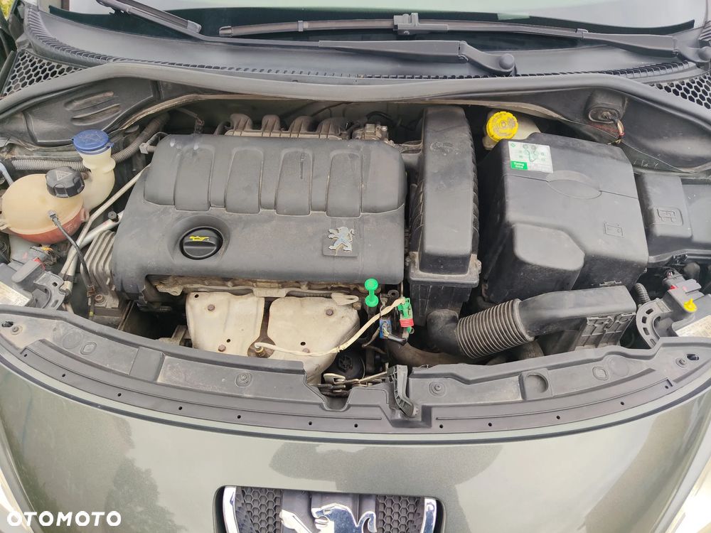 Peugeot 207 - 11