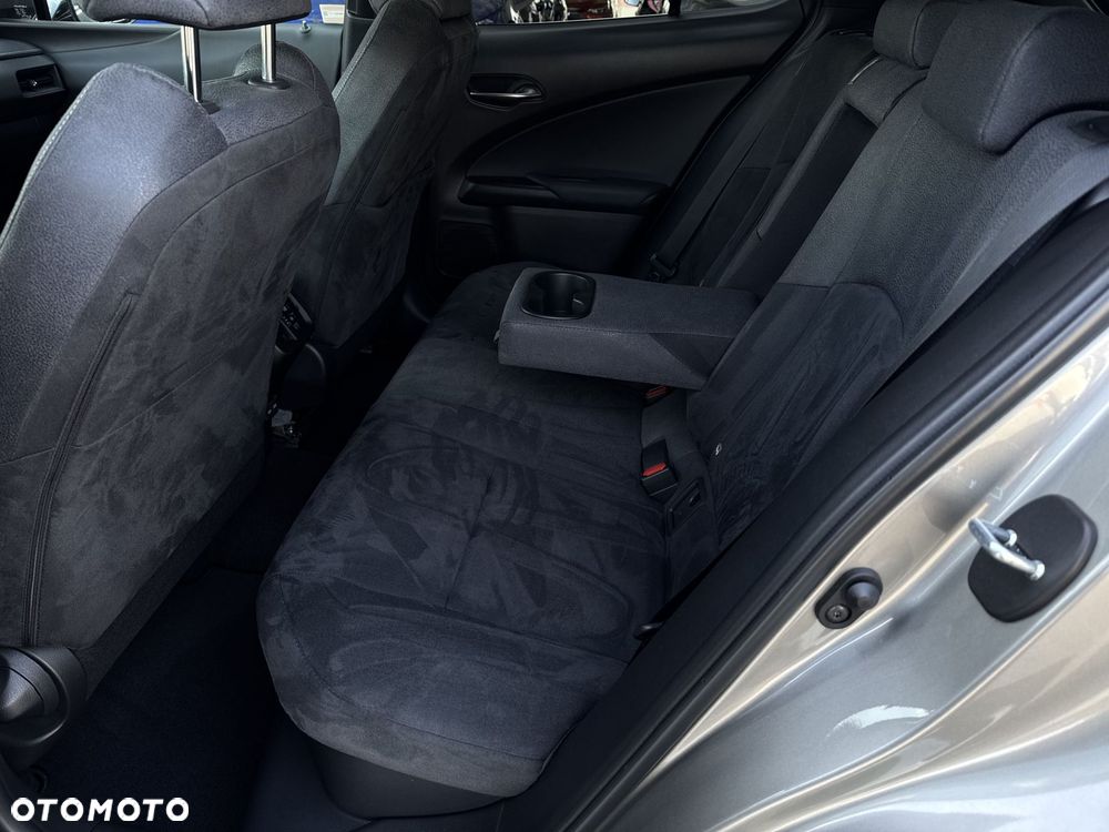 Lexus UX 250h GPF Business 2WD - 33