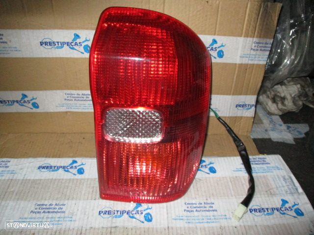 Farol Tras REF0979 TOYOTA RAV 4 2004 5P ESQ - 1